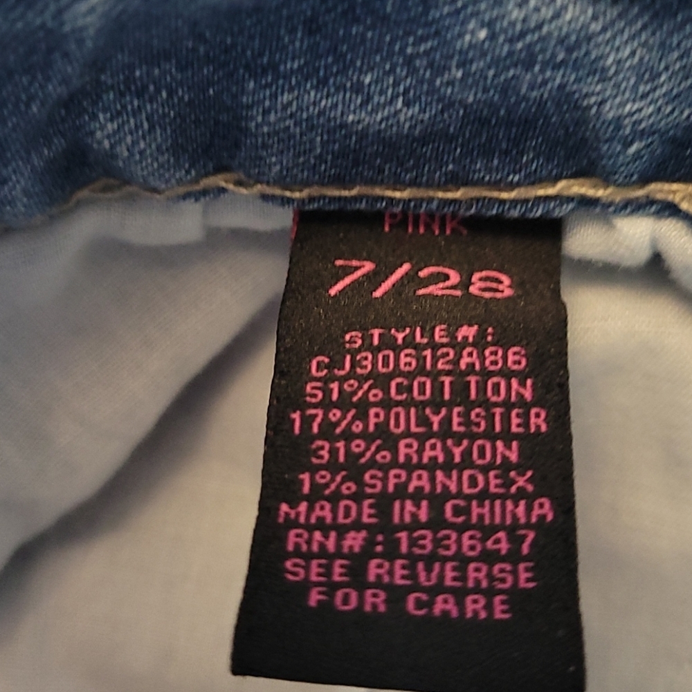 CELEBRITY PINK Cuff Frayed Jean Shorts 7/26 - Picture 7 of 10